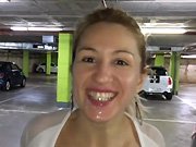 Francese - Una ragazza francese viene scopata in un parcheggio
