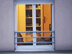 Francese - Voyeur filma la finestra del suo vicino francese